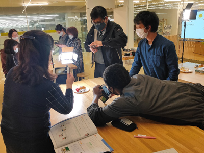 井田さんによる写真講座の様子（6月6日）