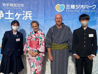 浴衣着付け体験の様子